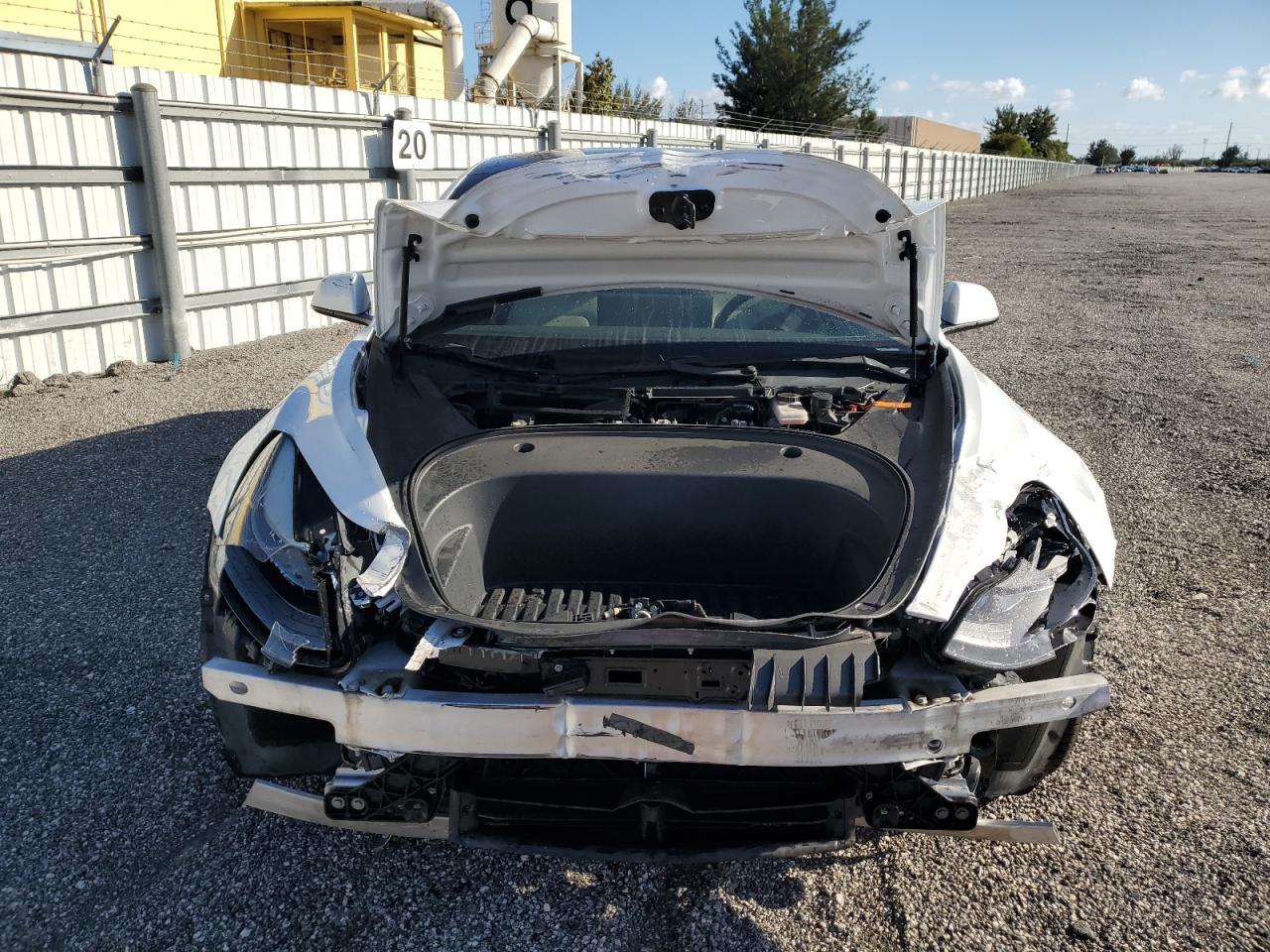 2021 TESLA MODEL 3 - Image 5