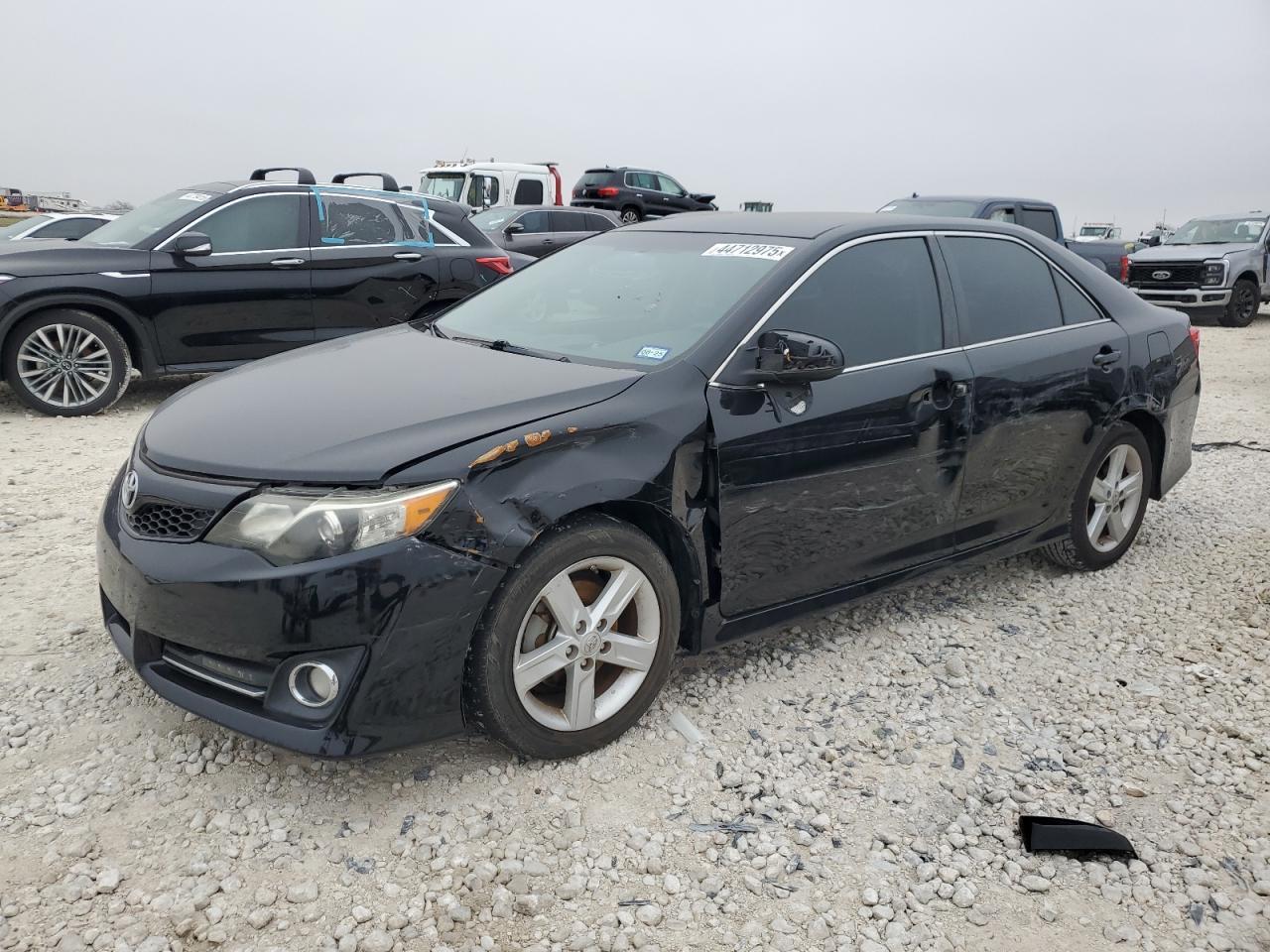 2014 TOYOTA CAMRY L