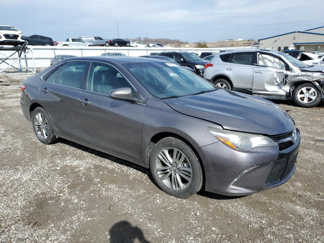 2017 TOYOTA CAMRY LE - Image 4