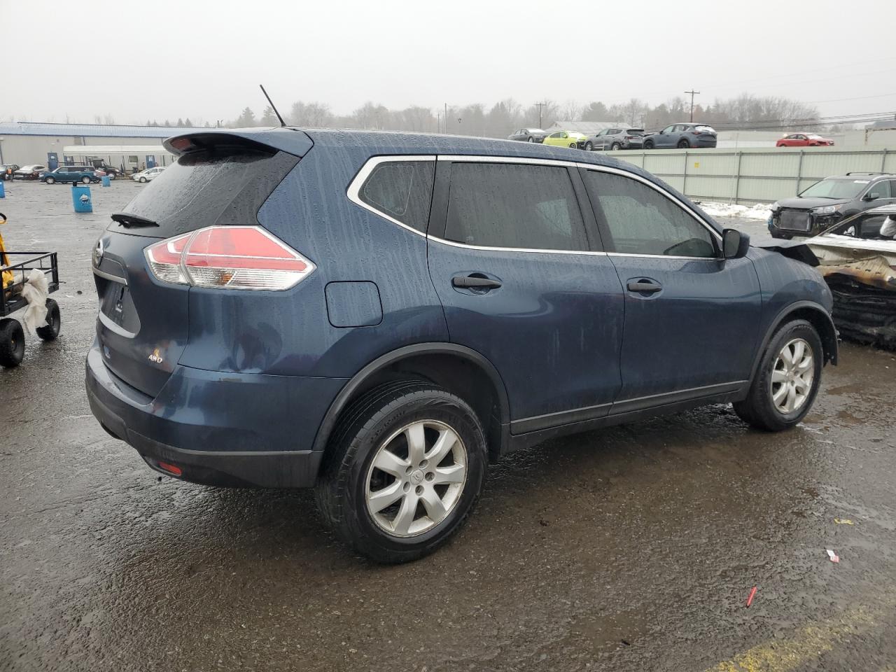 2016 NISSAN ROGUE S - Фото 3