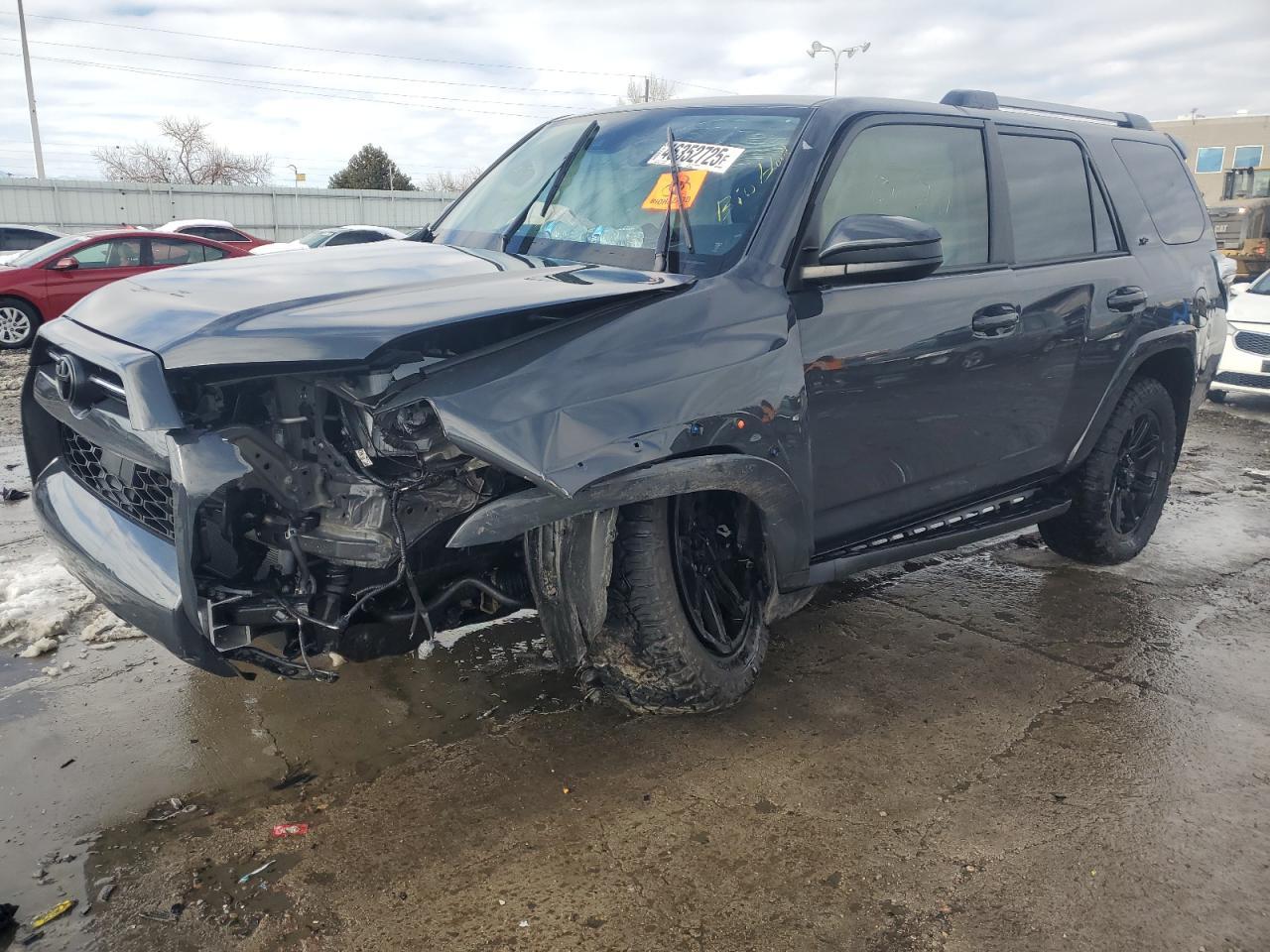2024 TOYOTA 4RUNNER SR