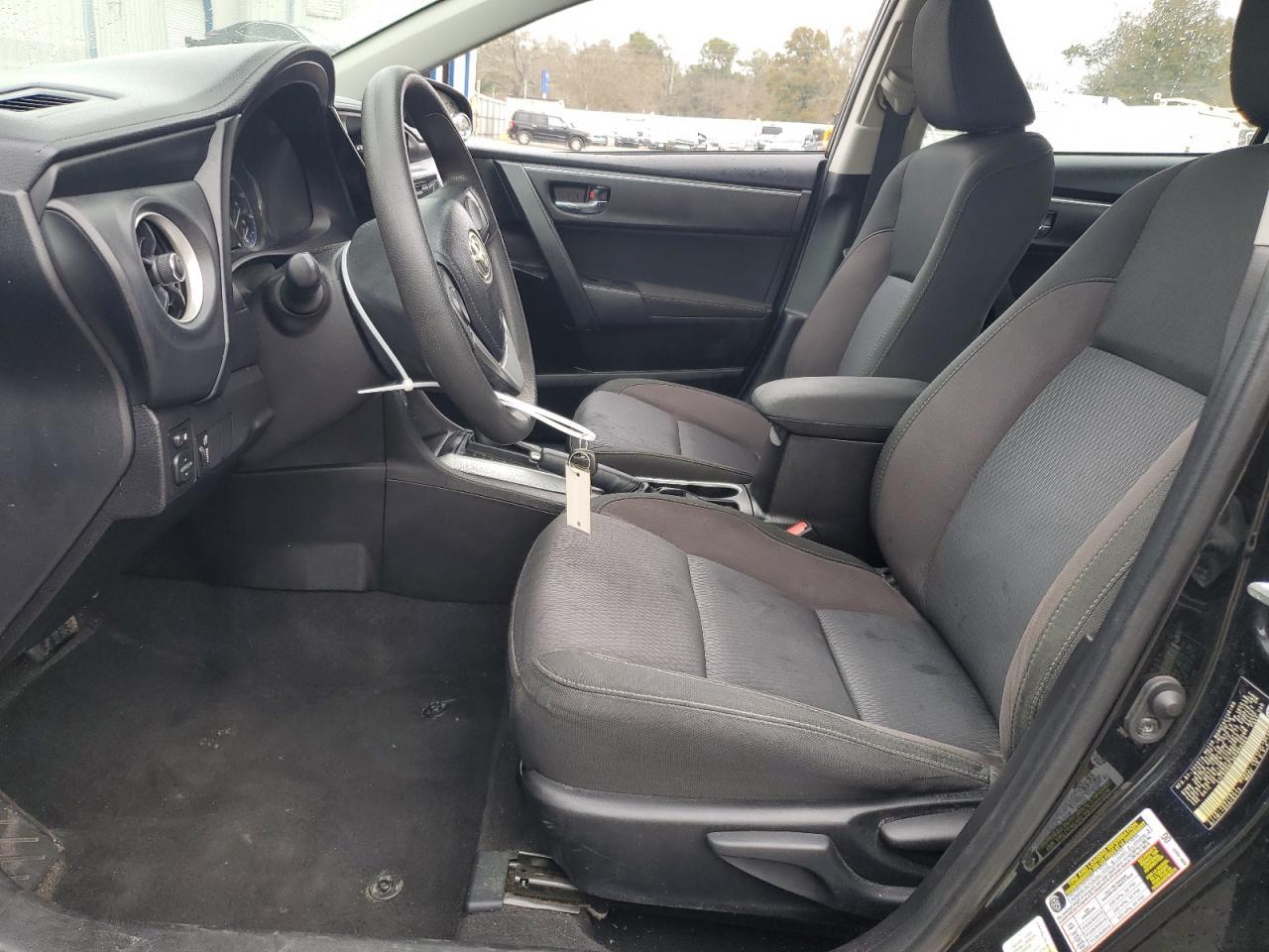 2019 TOYOTA COROLLA L - Фото 7