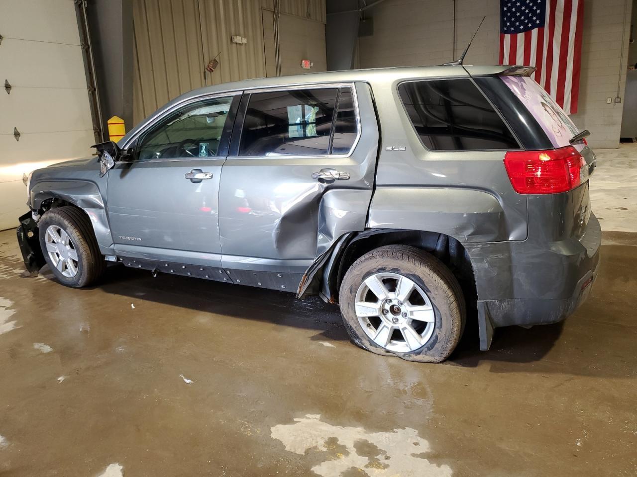 2013 GMC TERRAIN SL - Фото 2