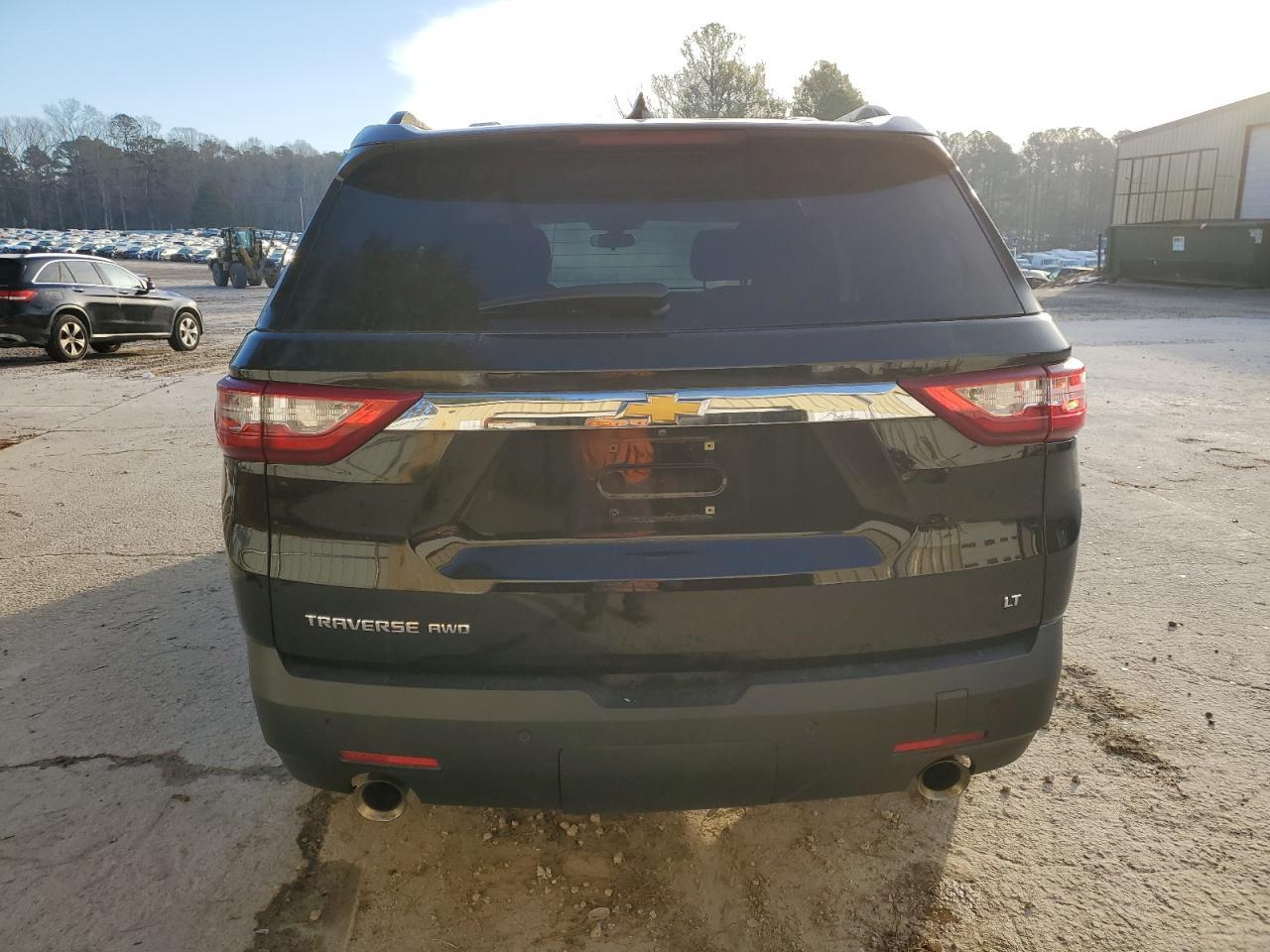 2021 CHEVROLET TRAVERSE L - Фото 6