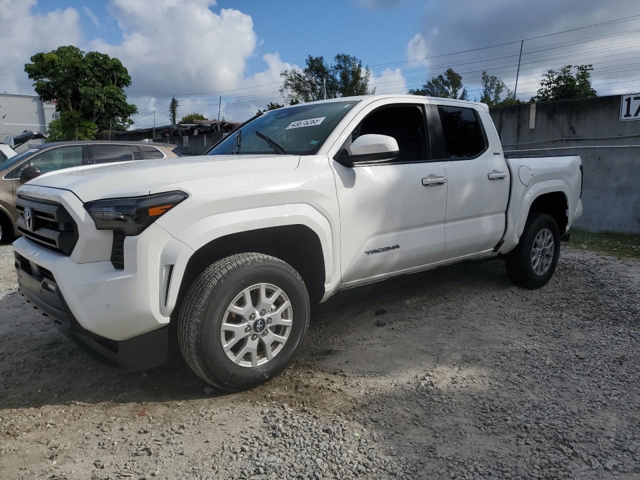 2024 TOYOTA TACOMA DOU