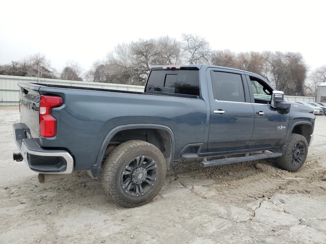 2020 CHEVROLET SILVERADO - Фото 3
