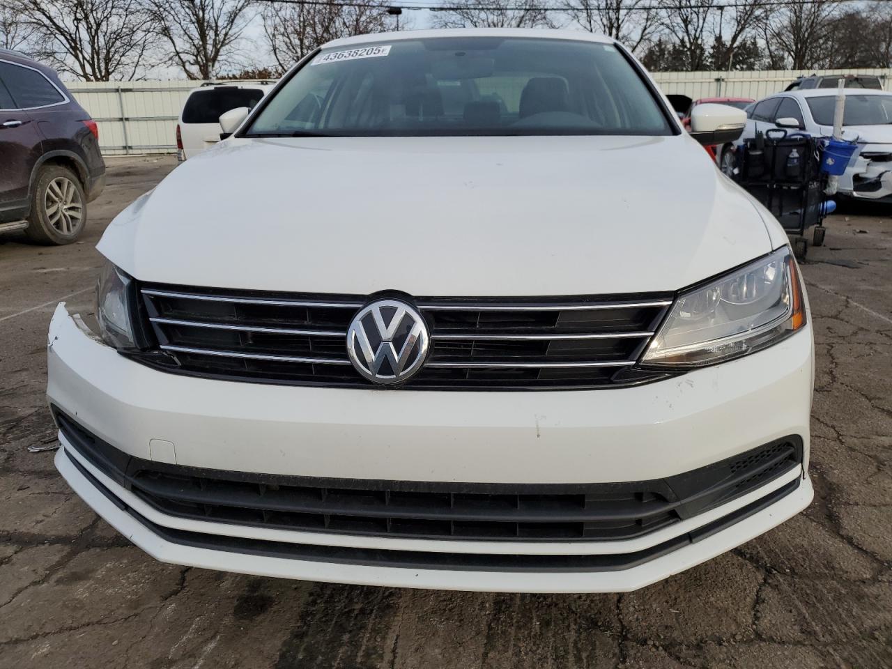 2017 VOLKSWAGEN JETTA SE - Image 5