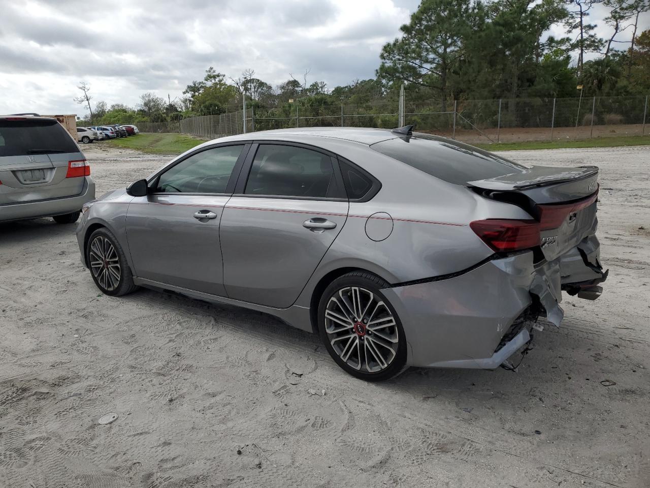 2024 KIA FORTE GT - Фото 2