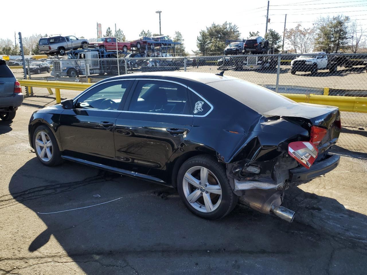 2013 VOLKSWAGEN PASSAT SE - Фото 2