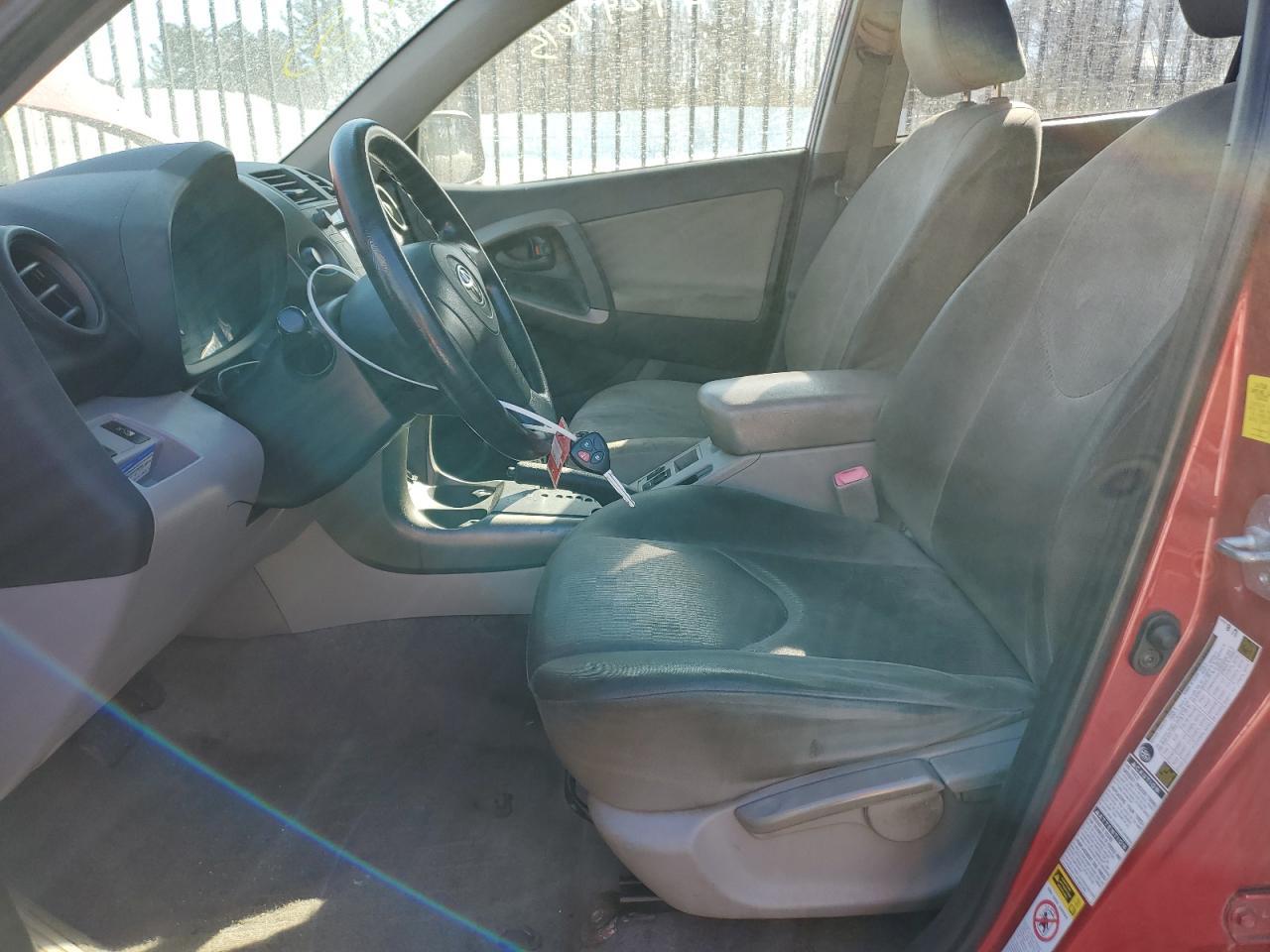 2011 TOYOTA RAV4 - Image 7