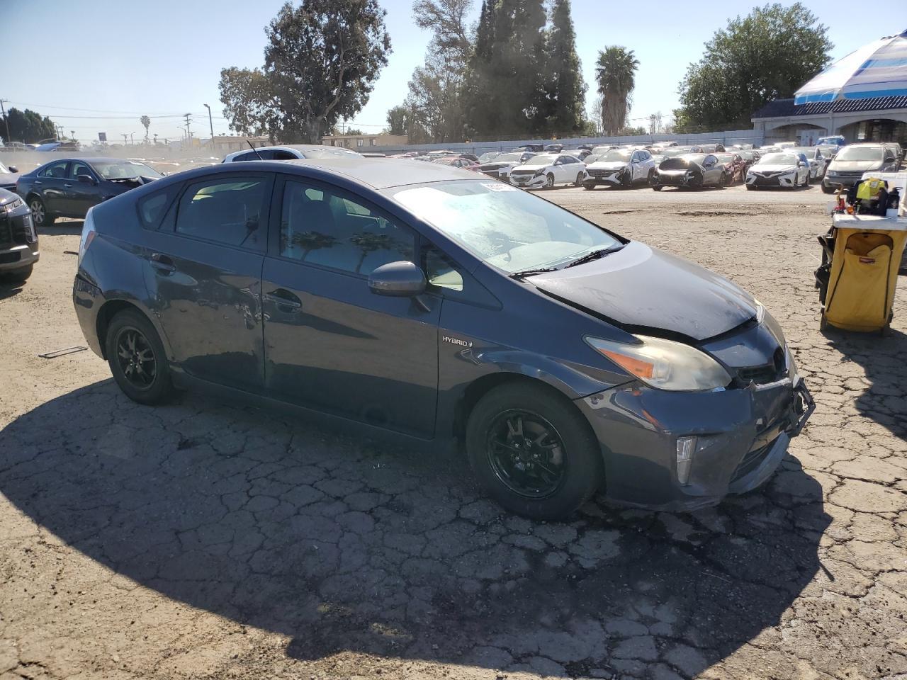 2013 TOYOTA PRIUS - Image 4