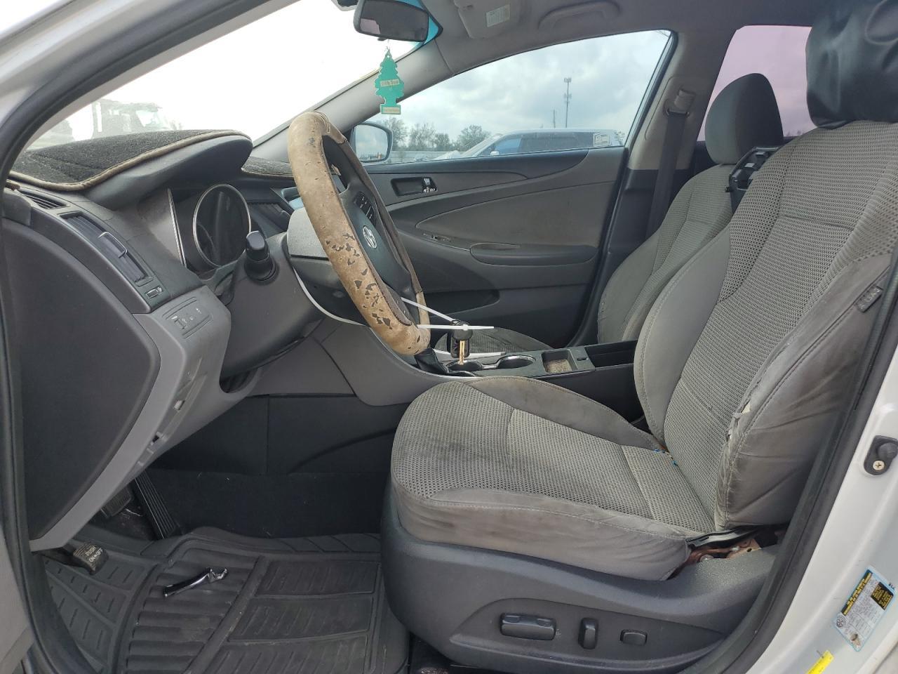 2011 HYUNDAI SONATA GLS - Image 7