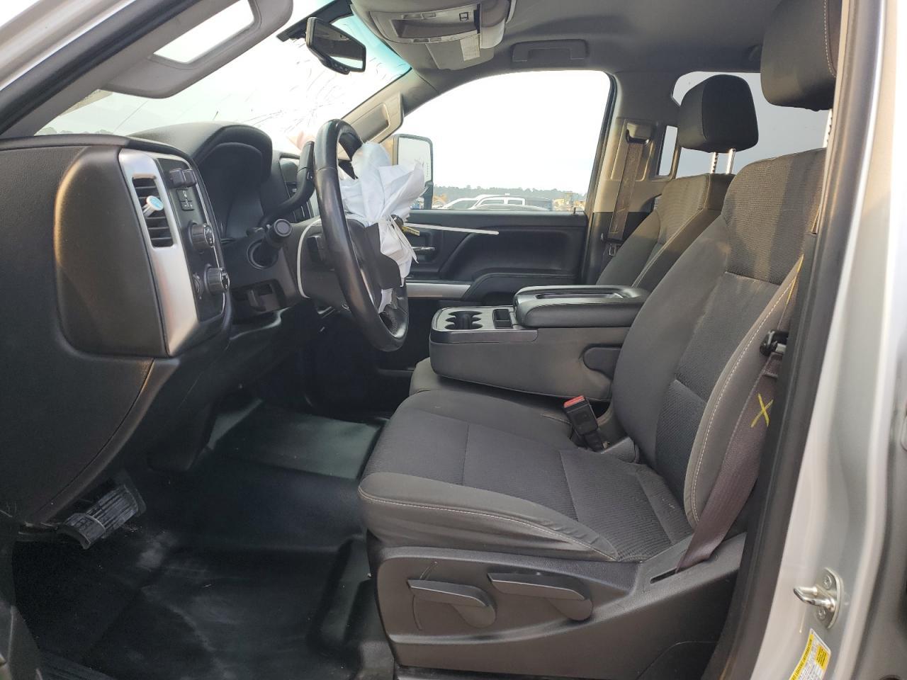 2017 CHEVROLET SILVERADO - Image 7