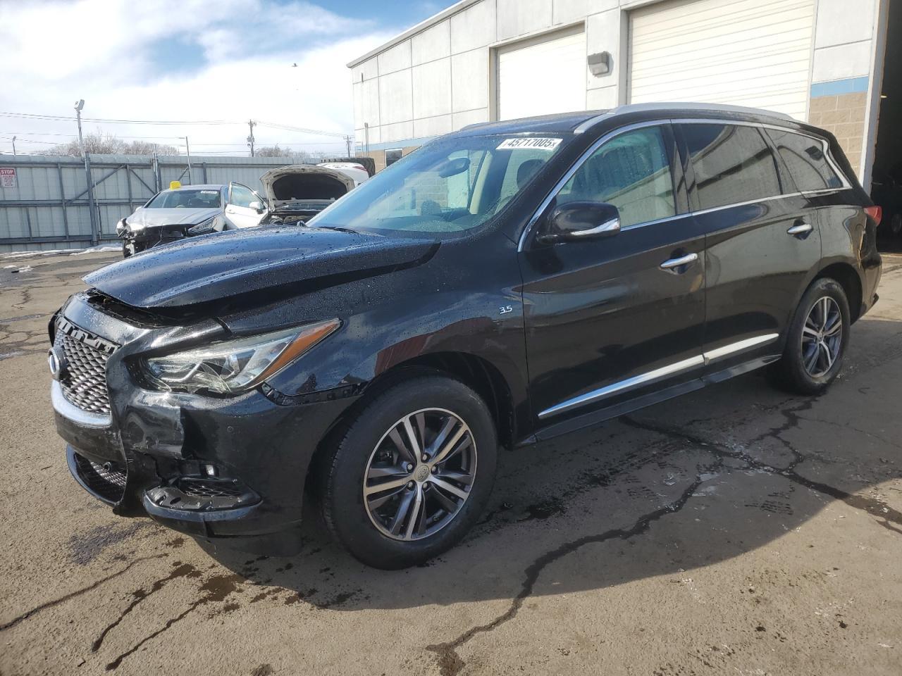 2019 INFINITI QX60 LUXE
