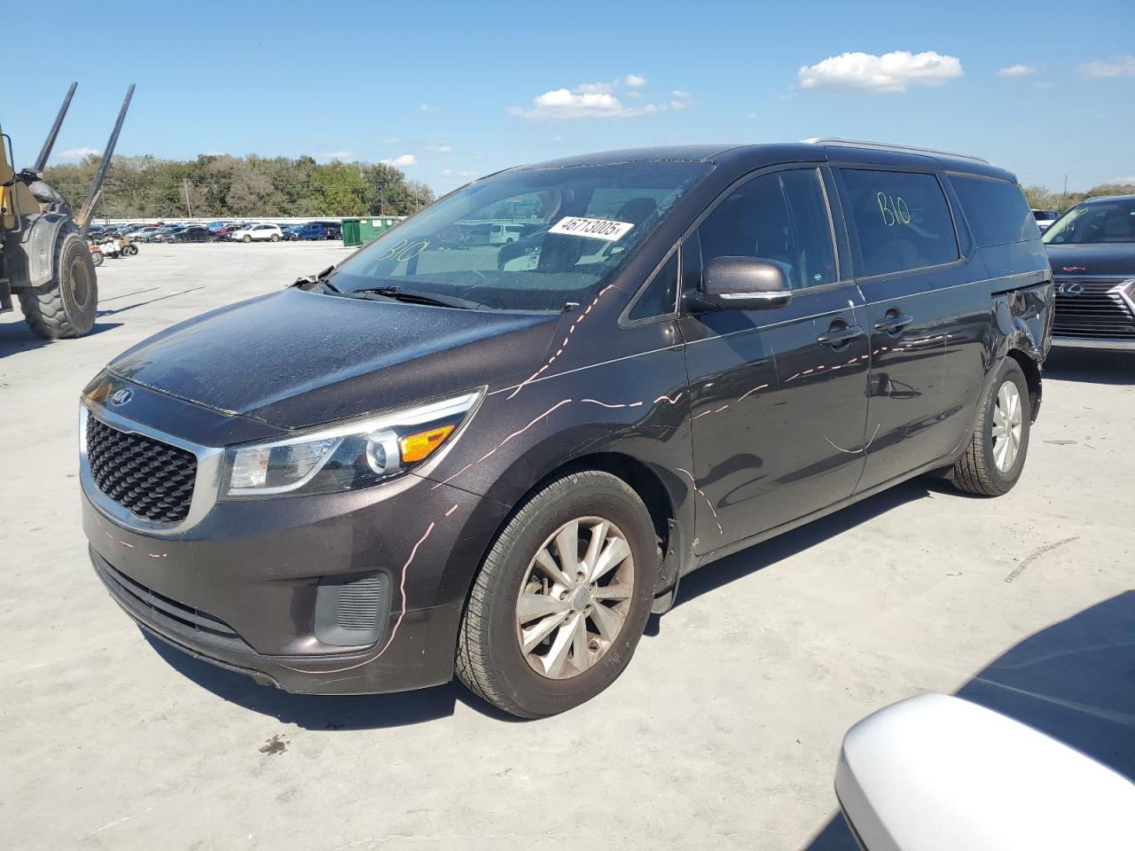2016 KIA SEDONA LX
