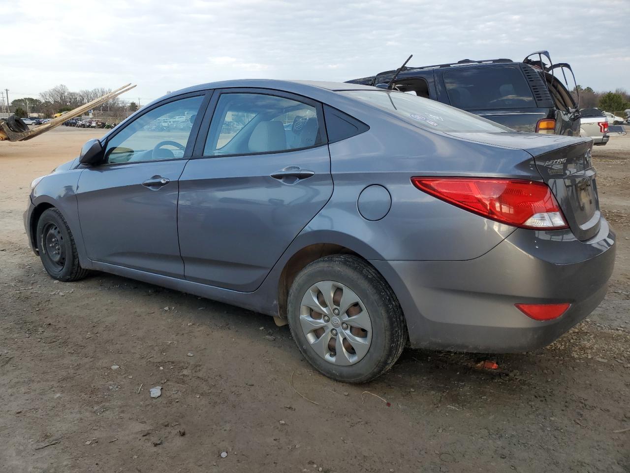 2017 HYUNDAI ACCENT SE - Image 2