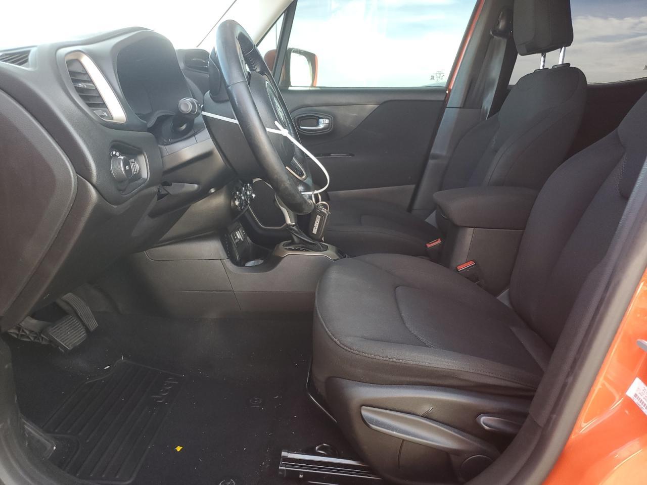 2017 JEEP RENEGADE L - Image 7