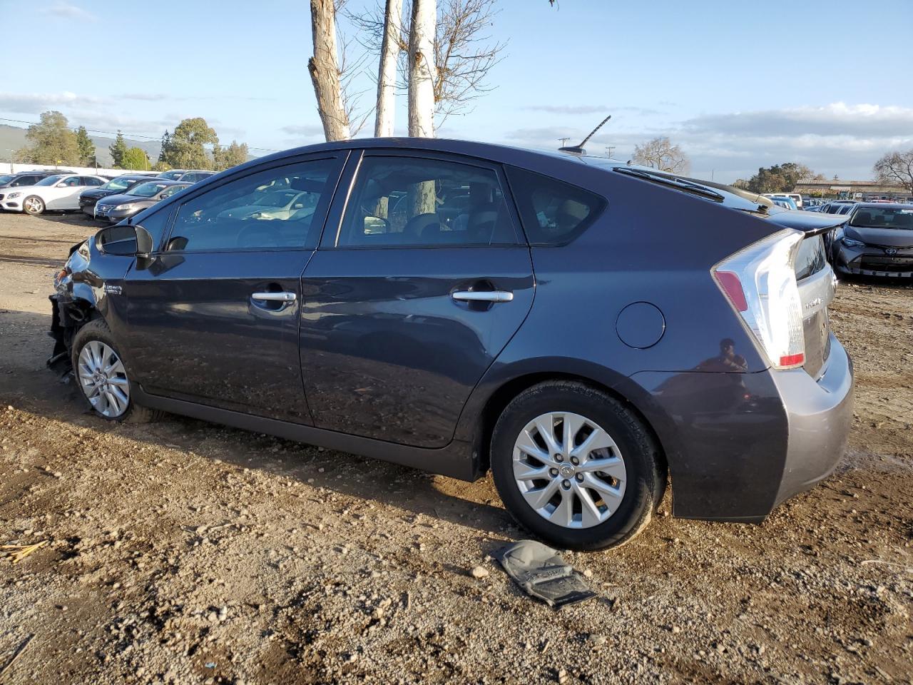 2015 TOYOTA PRIUS PLUG - Image 2