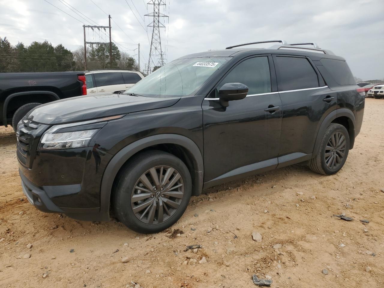 2023 NISSAN PATHFINDER