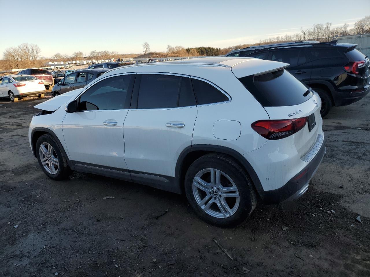 2021 MERCEDES-BENZ GLA 250 4M - Image 2