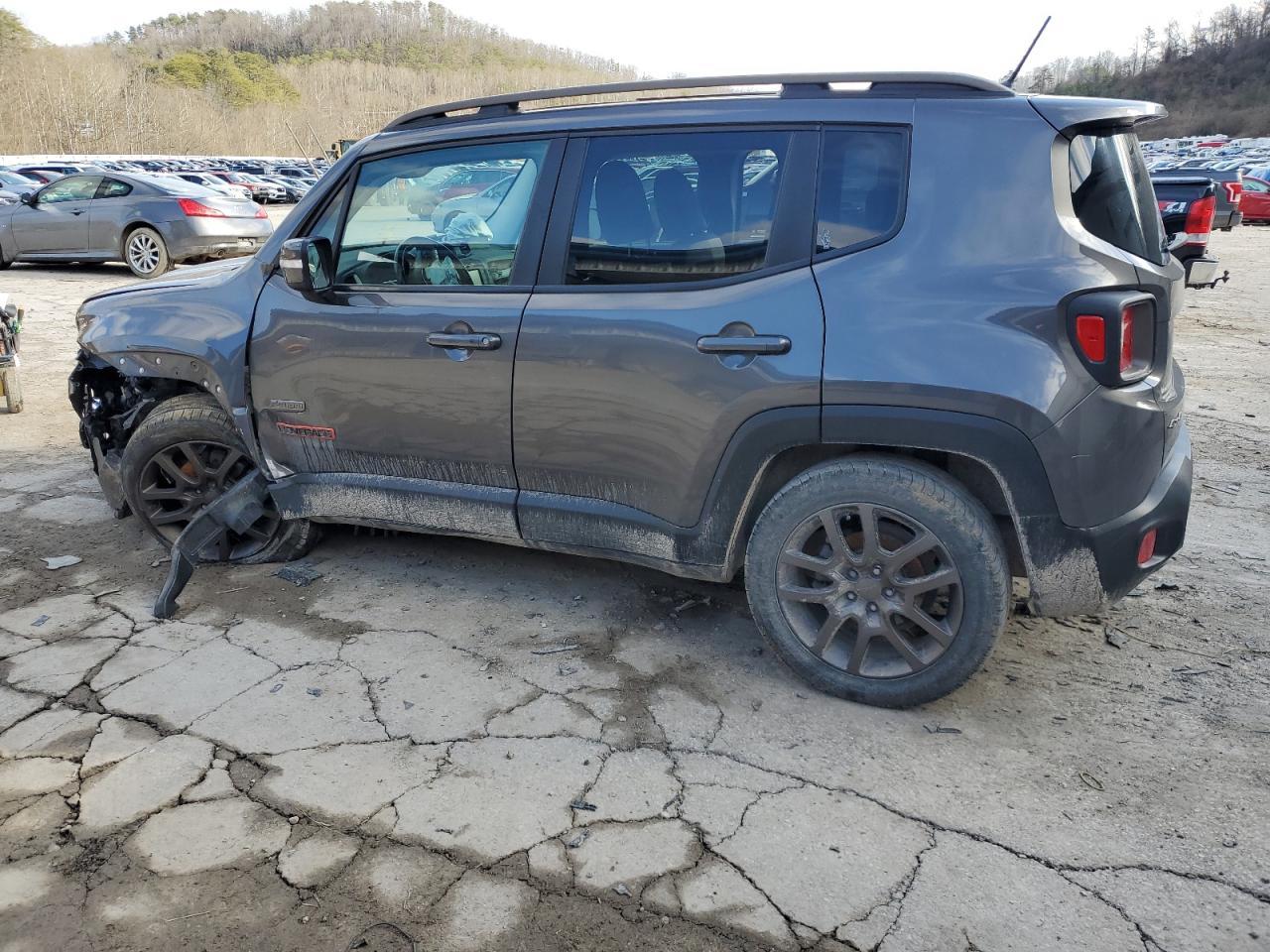 2016 JEEP RENEGADE L - Image 2