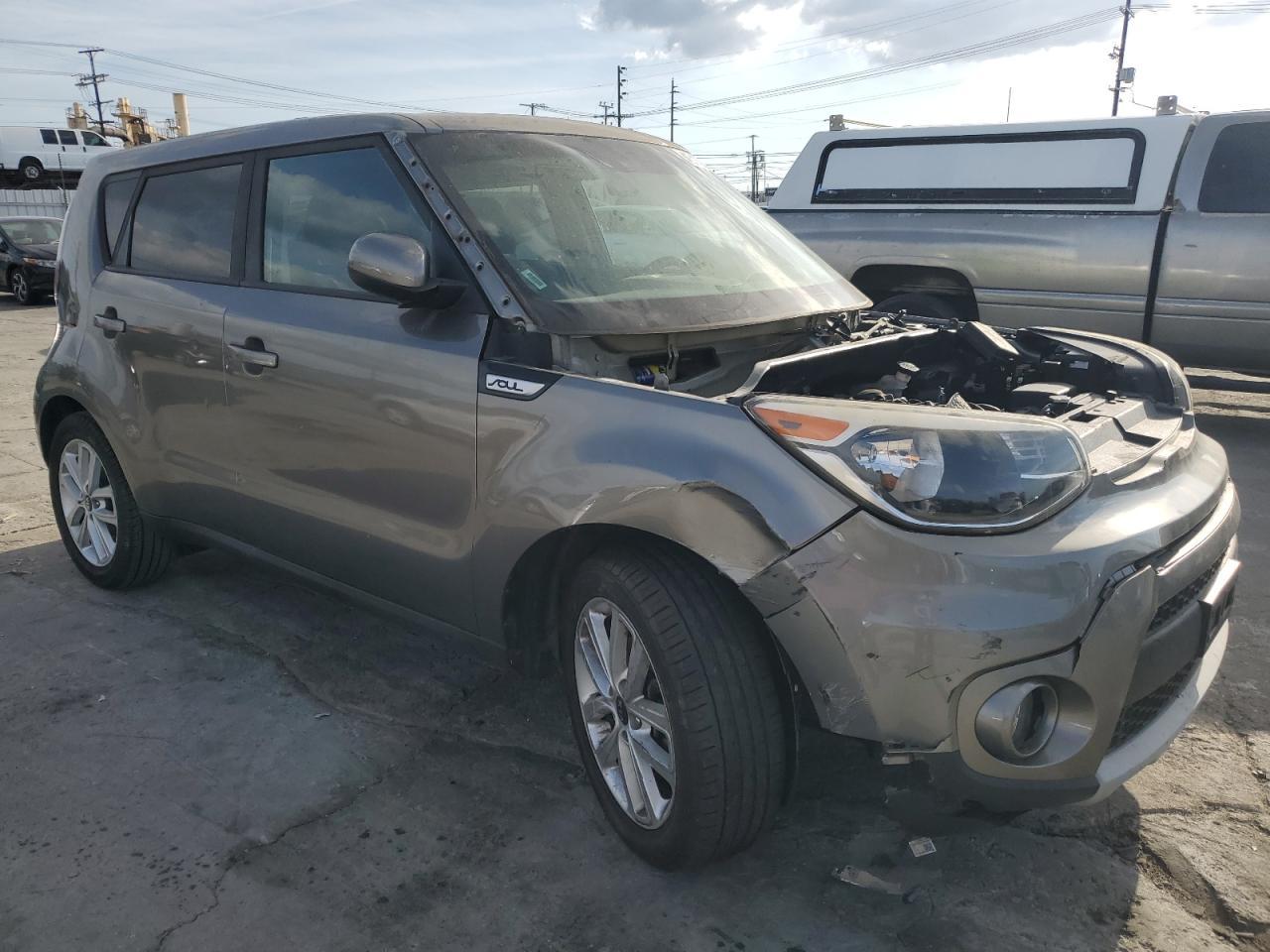 2019 KIA SOUL + - Image 4