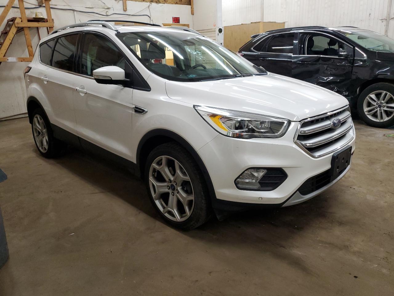 2017 FORD ESCAPE TIT - Image 4