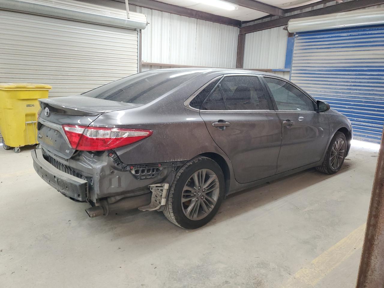 2017 TOYOTA CAMRY LE - Фото 3