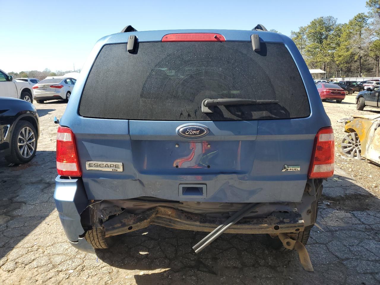 2010 FORD ESCAPE XLT - Image 6