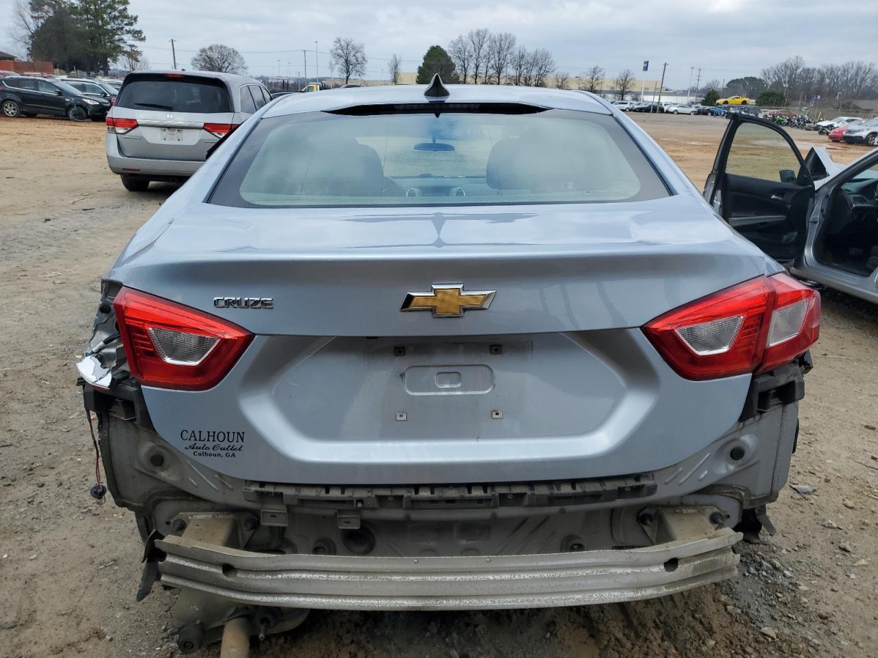 2017 CHEVROLET CRUZE LS - Image 6
