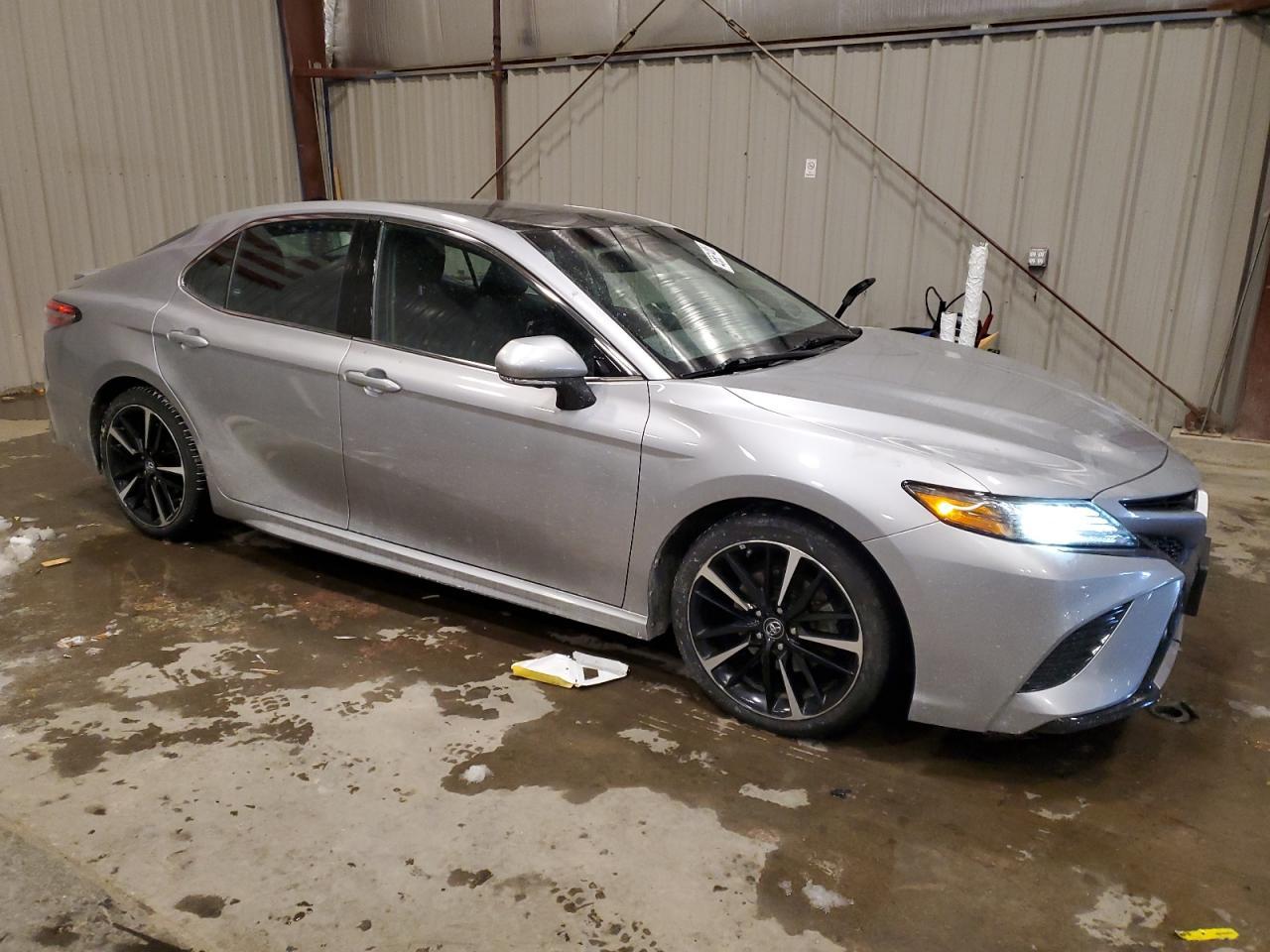 2018 TOYOTA CAMRY XSE - Фото 4