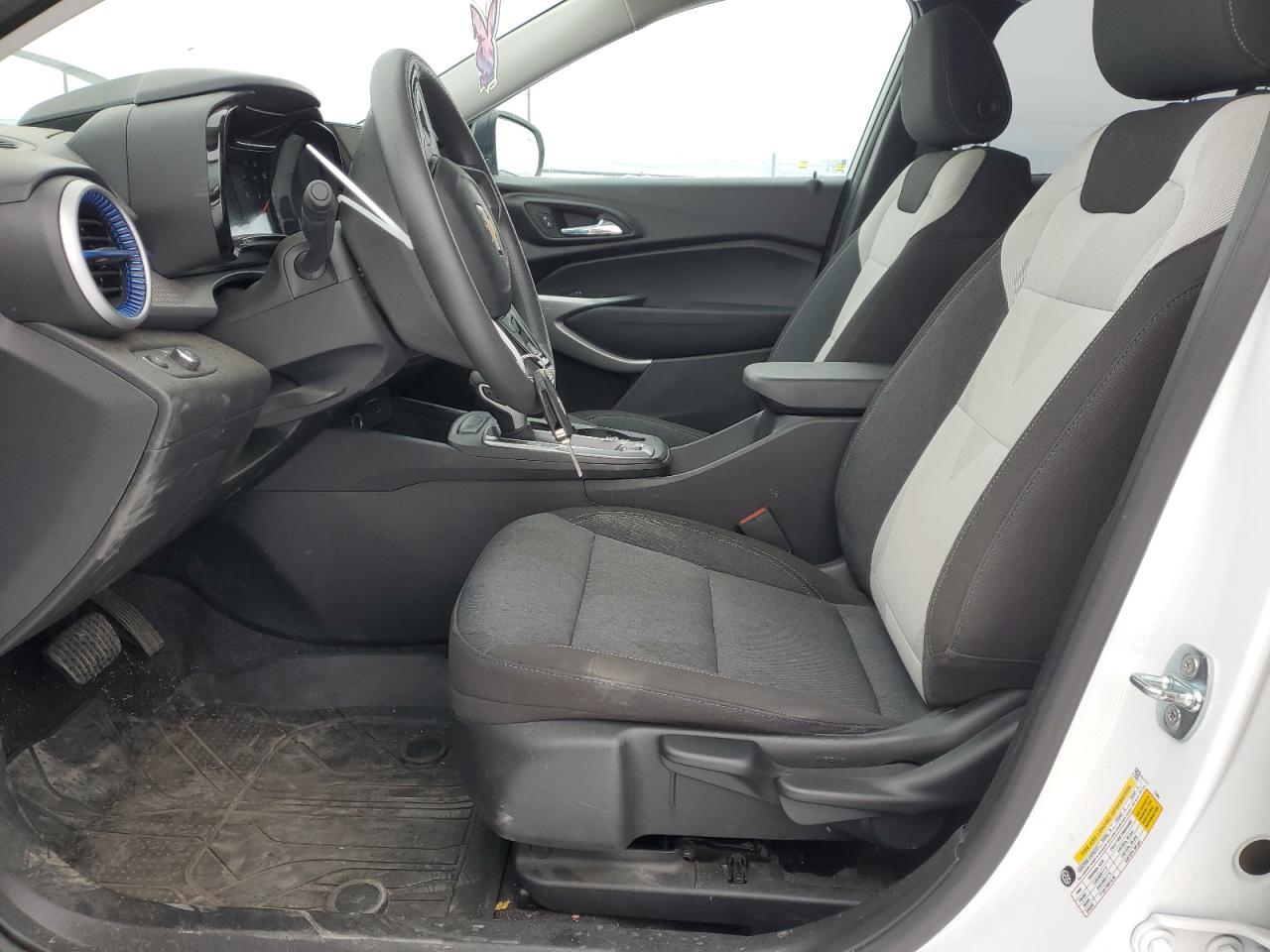 2024 CHEVROLET TRAX LS - Image 7
