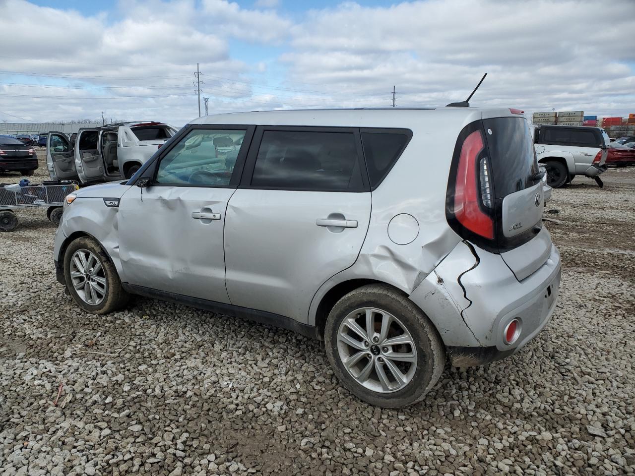 2019 KIA SOUL + - Image 2