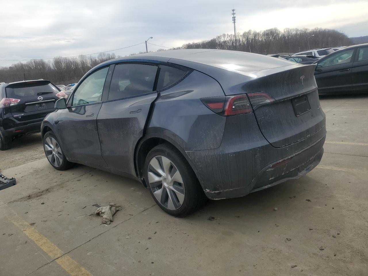 2023 TESLA MODEL Y - Image 2