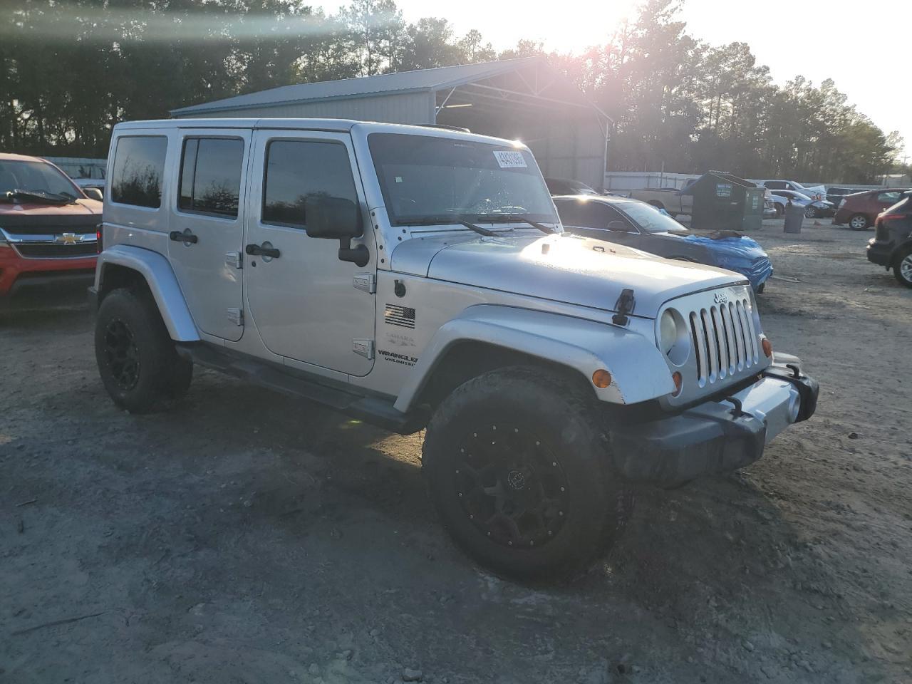 2012 JEEP WRANGLER U - Image 4