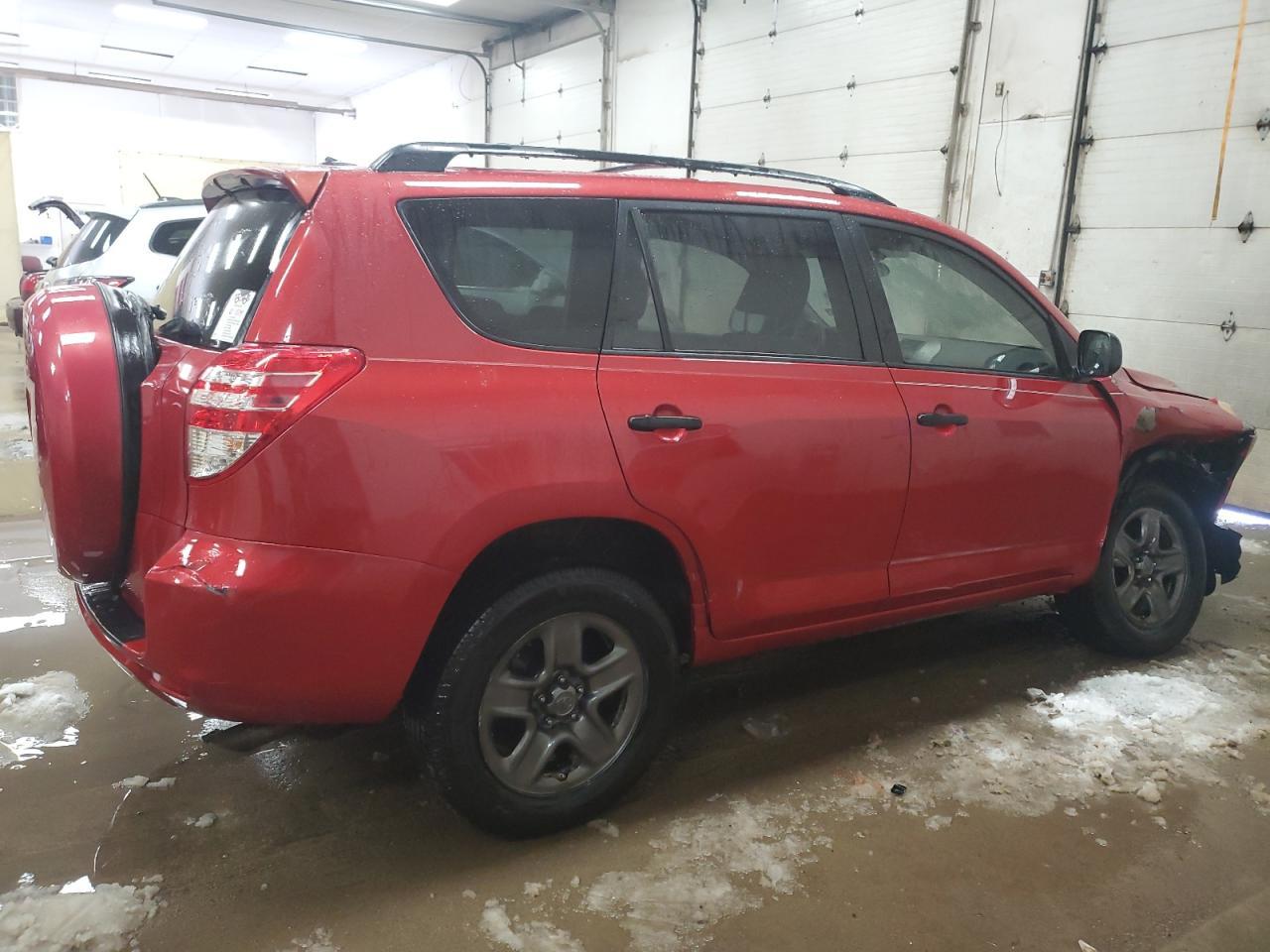 2011 TOYOTA RAV4 - Image 3