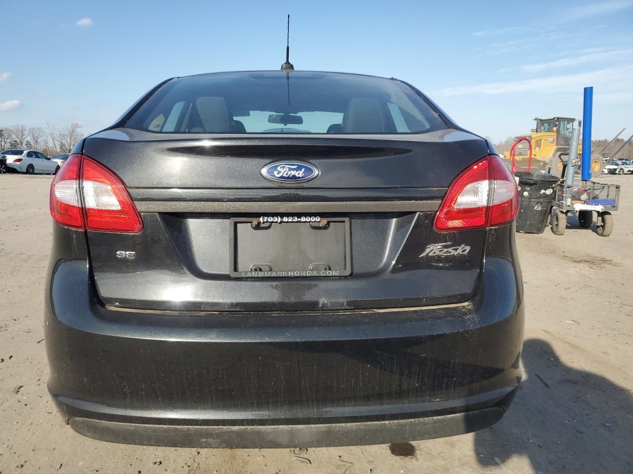 2013 FORD FIESTA SE - Фото 6