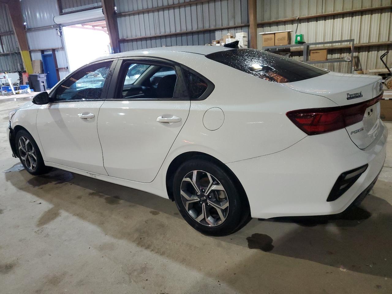2021 KIA FORTE FE - Фото 2