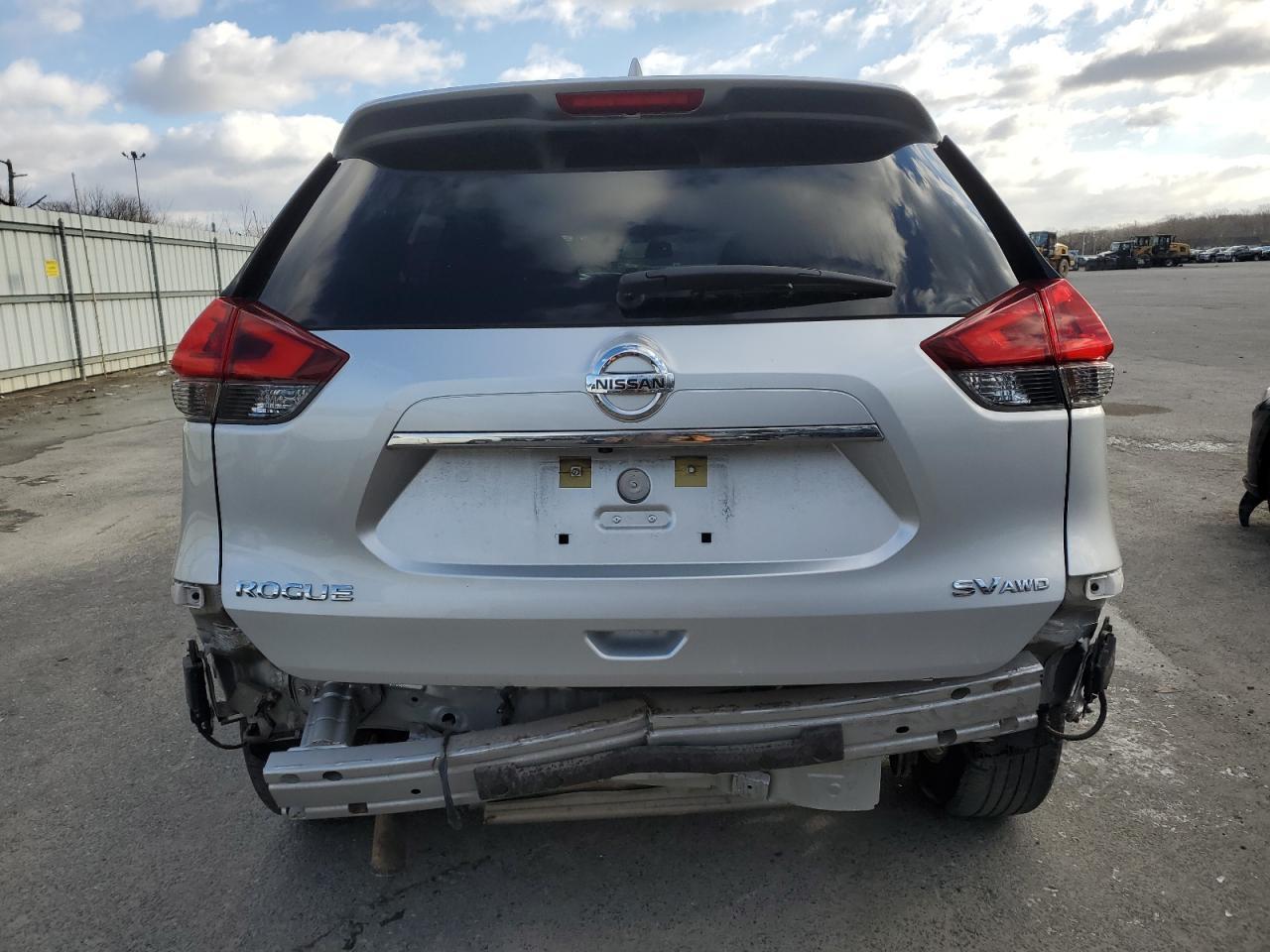 2018 NISSAN ROGUE S - Фото 6