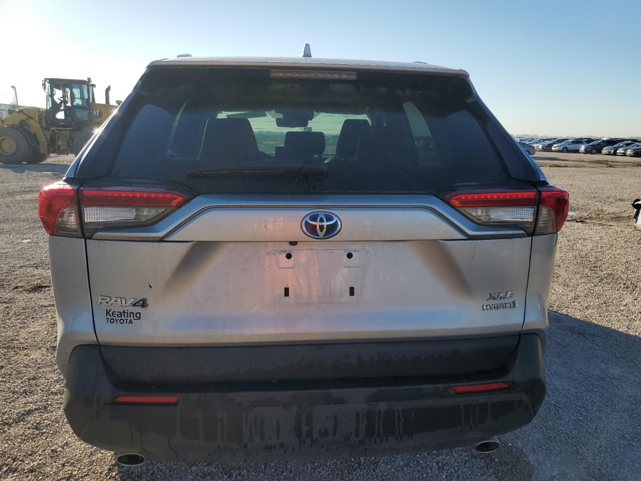 2024 TOYOTA RAV4 XLE P - Image 6