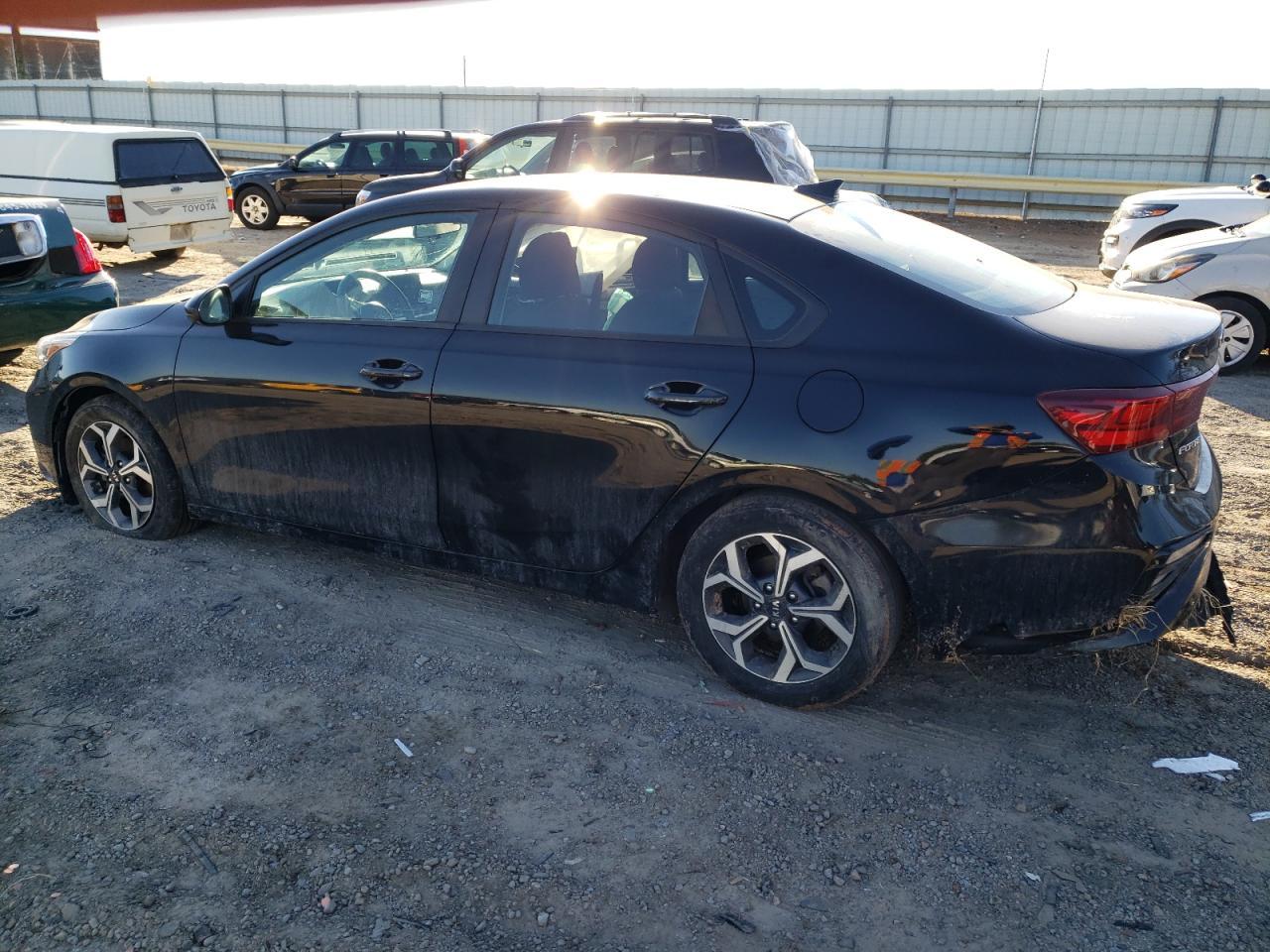 2021 KIA FORTE FE - Image 2