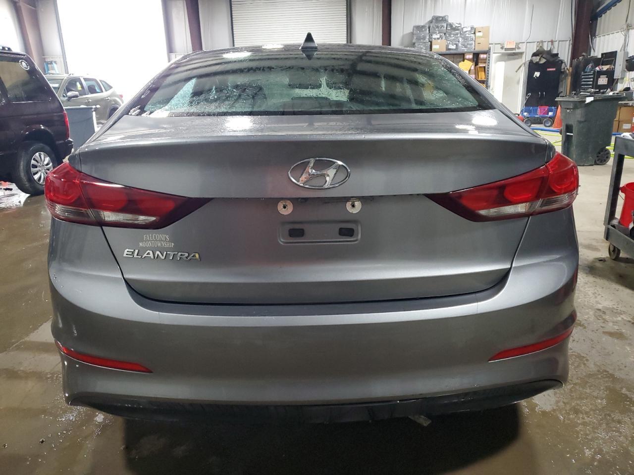 2018 HYUNDAI ELANTRA SE - Фото 6