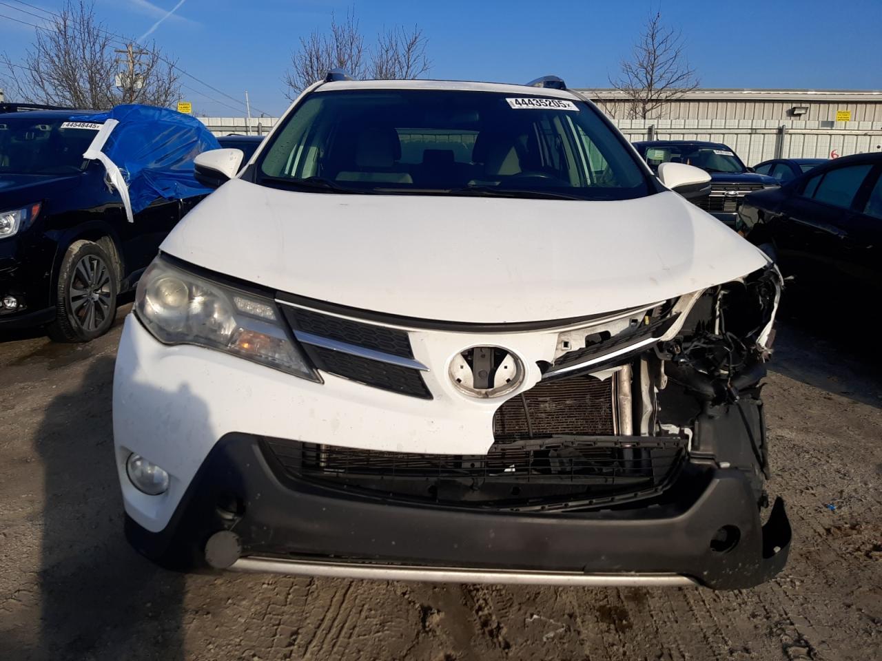 2015 TOYOTA RAV4 XLE - Image 5