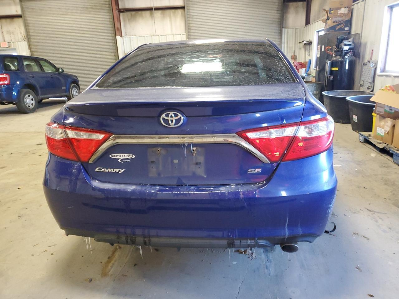 2015 TOYOTA CAMRY LE - Фото 6