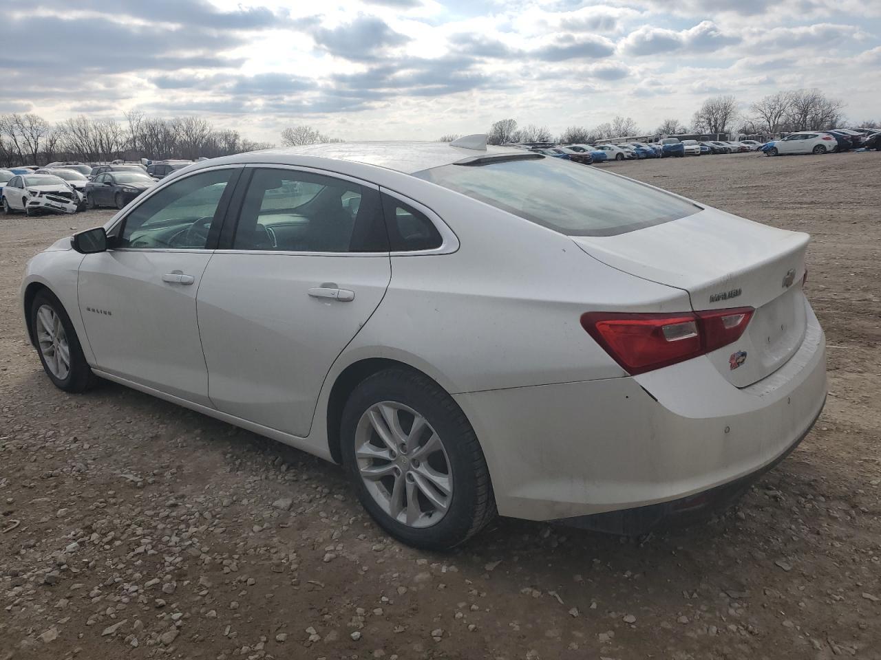 2017 CHEVROLET MALIBU LT - Image 2