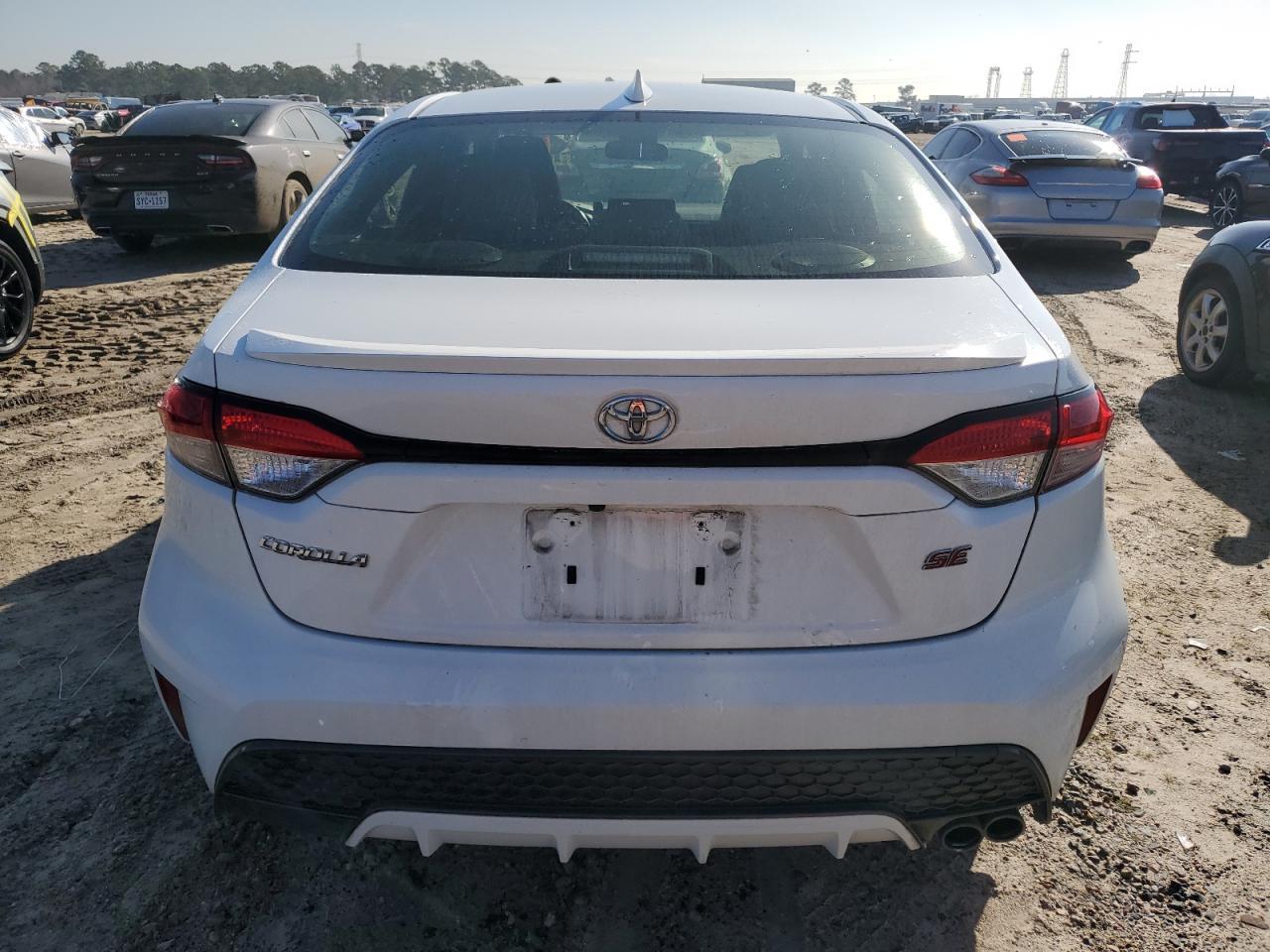 2020 TOYOTA COROLLA SE - Image 6