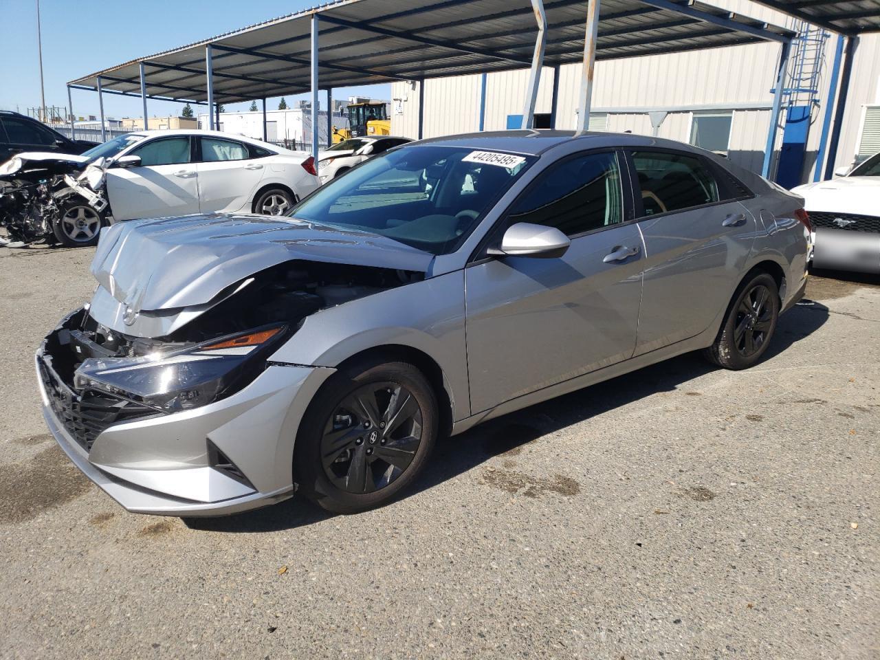 2023 HYUNDAI ELANTRA SE