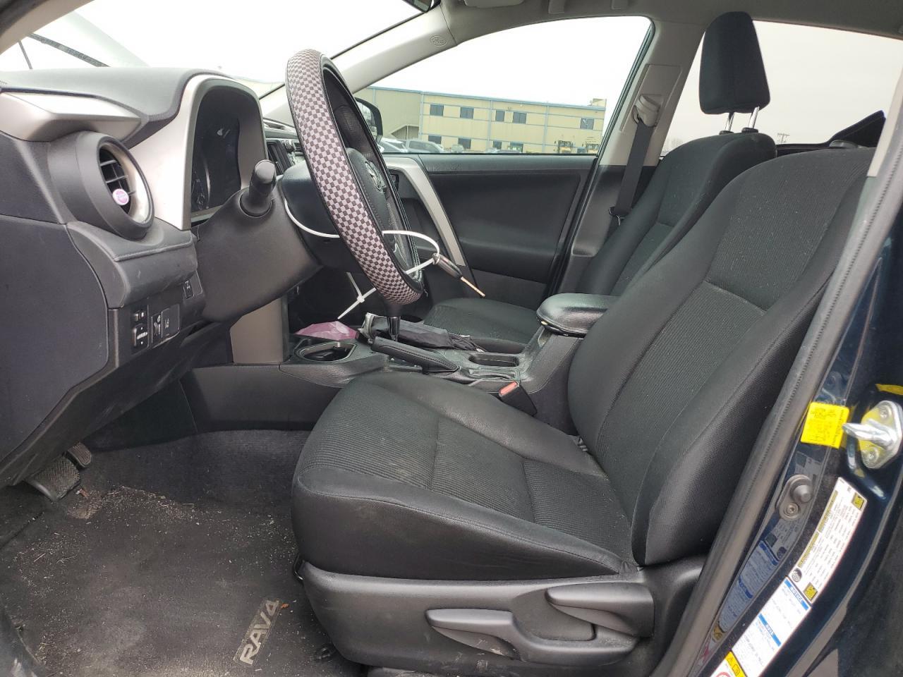 2017 TOYOTA RAV4 LE - Фото 7