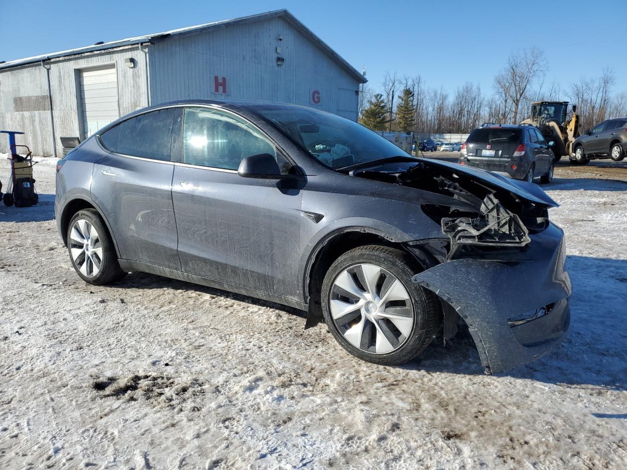 2023 TESLA MODEL Y - Image 4