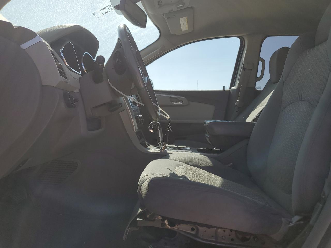 2011 CHEVROLET TRAVERSE L - Image 7